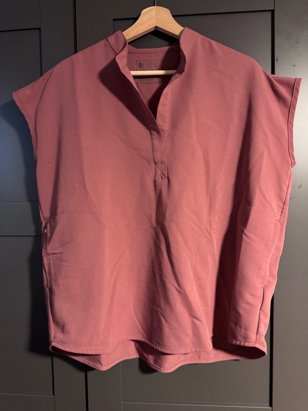 FIGS Rafaela Oversized Scrub Top in Mauve